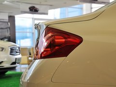2013款 G25 2.5L 自动 豪华运动版