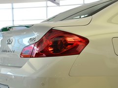 2013款 G25 2.5L 自动 豪华运动版