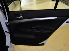 2013款 G25 2.5L 自动 豪华运动版