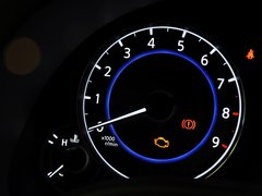 2013款 G25 2.5L 自动 豪华运动版