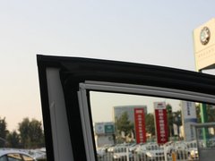 2012款 2.4L 自动 旗舰版 7座