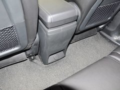 2012款 2.4L 自动 旗舰版 7座