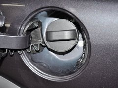 2012款 2.4L 自动 旗舰版 7座