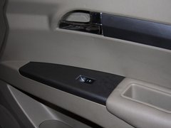 2012款 2.4L 手动 探索版汽油4X4豪华型 5座