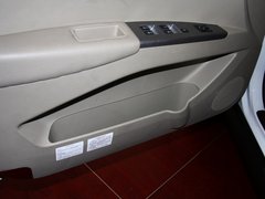 2012款 2.4L 手动 探索版汽油4X4豪华型 5座