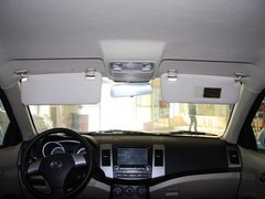 2012款 2.4L 手动 探索版汽油4X4豪华型 5座