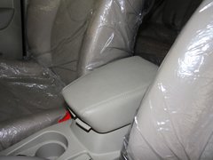 2012款 2.4L 手动 探索版汽油4X4豪华型 5座