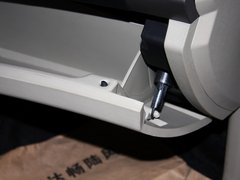 2012款 2.4L 手动 探索版汽油4X4豪华型 5座