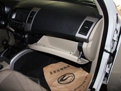 2012款 2.4L 手动 探索版汽油4X4豪华型 5座