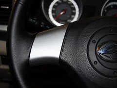 2012款 2.4L 手动 探索版汽油4X4豪华型 5座