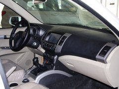 2012款 2.4L 手动 探索版汽油4X4豪华型 5座