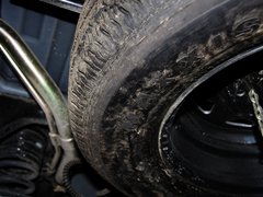 2012款 2.4L 手动 探索版汽油4X4豪华型 5座