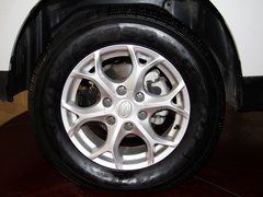 2012款 2.4L 手动 探索版汽油4X4豪华型 5座