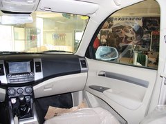 2012款 2.4L 手动 探索版汽油4X4豪华型 5座