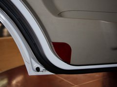 2012款 2.4L 手动 探索版汽油4X4豪华型 5座