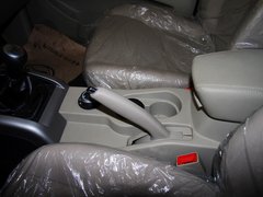 2012款 2.4L 手动 探索版汽油4X4豪华型 5座