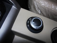 2012款 2.4L 手动 探索版汽油4X4豪华型 5座
