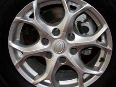2012款 2.4L 手动 探索版汽油4X4豪华型 5座