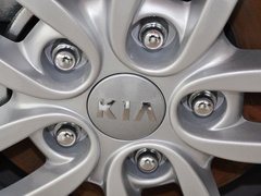 2012款 1.6L 手动 GLS纪念版