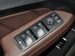 2012款 ML63 5.5T AMG 5座