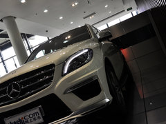 2012款 ML63 5.5T AMG 5座