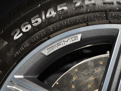 2012款 ML63 5.5T AMG 5座
