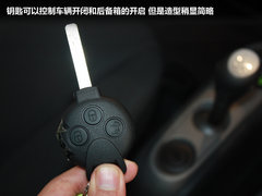 2012款 1.0L AMT 硬顶标准版