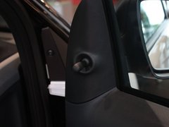 2012款 1.0L AMT 硬顶标准版