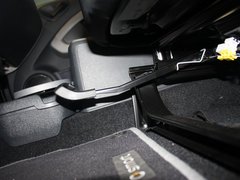 2012款 1.0L AMT 硬顶标准版