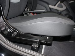 2012款 1.0L AMT 硬顶标准版
