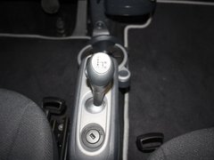 2012款 1.0L AMT 硬顶标准版