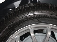 2012款 1.0L AMT 硬顶标准版