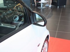 2012款 1.0L AMT 硬顶标准版