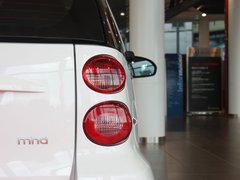 2012款 1.0L AMT 硬顶标准版