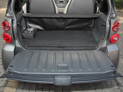 2012款 1.0L AMT 硬頂激情版