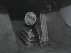 2012款 1.0L AMT 硬頂激情版