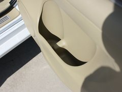 2012款 2.4L 手动 两驱精英型 5座