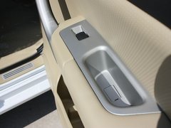 2012款 2.4L 手动 两驱精英型 5座