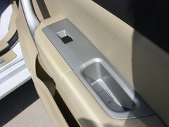 2012款 2.4L 手动 两驱精英型 5座