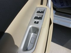 2012款 2.4L 手动 两驱精英型 5座