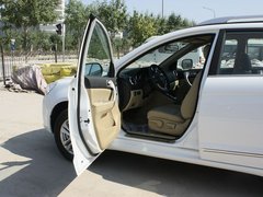 2012款 2.4L 手动 两驱精英型 5座