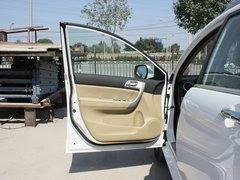 2012款 2.4L 手动 两驱精英型 5座