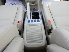 2012款 2.4L 手动 两驱精英型 5座