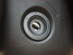 2012款 2.4L 手动 两驱精英型 5座