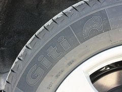 2012款 2.4L 手动 两驱精英型 5座