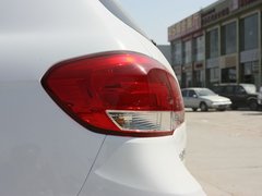 2012款 2.4L 手动 两驱精英型 5座