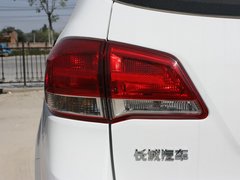 2012款 2.4L 手动 两驱精英型 5座