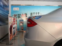 2012款 1.5L 手动 豪华运动型
