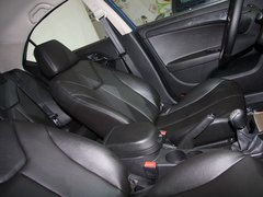 2012款 1.8L 自动 公务尊逸运动型