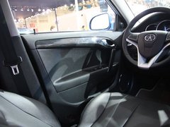 2012款 1.8L 自动 公务尊逸运动型